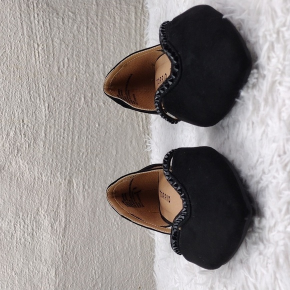 Torrid Black Fabric Embellished V-Strap Pointed Toe Slip On Flat Loafer… - Picture 3 of 14